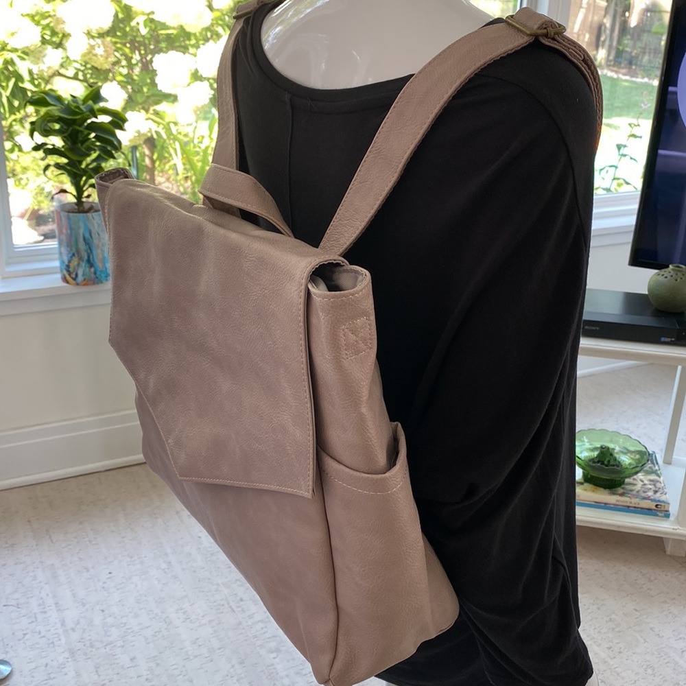 NEW Thirty-one On Point Backpack - Picture 8 of 13